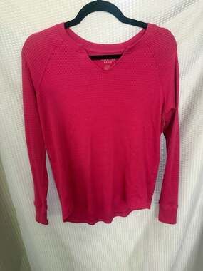 American Eagle Pink Waffle Knit Notched Neck Long Sleeve Top Size Small